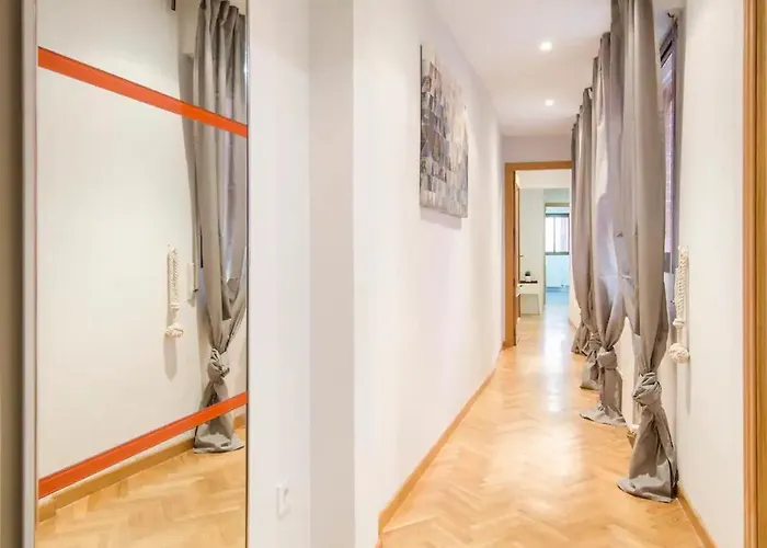 Bright & Spacious- City Center- 2Rooms-2Bathrooms